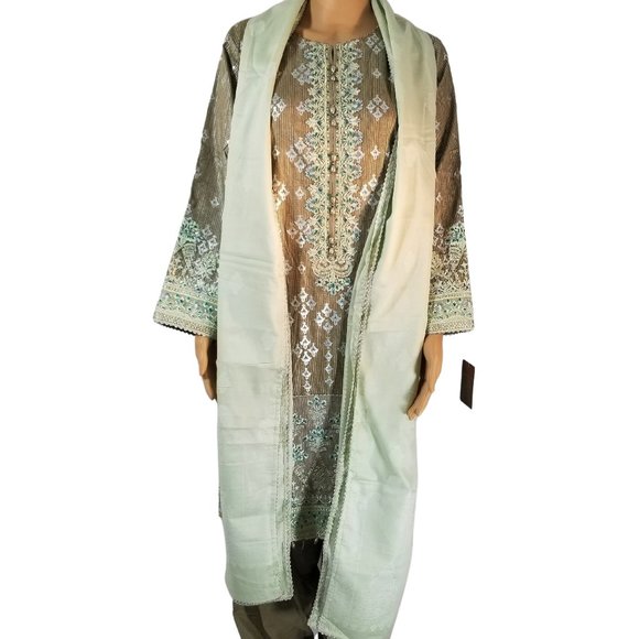 Large Pakistani Fancy Embroidered Jacquard Cotton Broshia Banarsi Shalwar Kameez - Picture 7 of 13